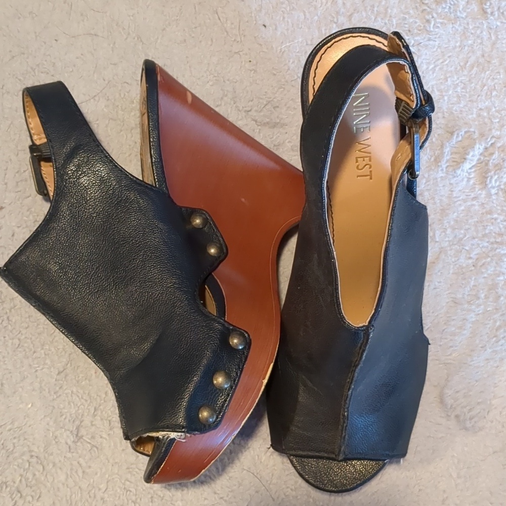 Nine West booties - Picture 2 of 6